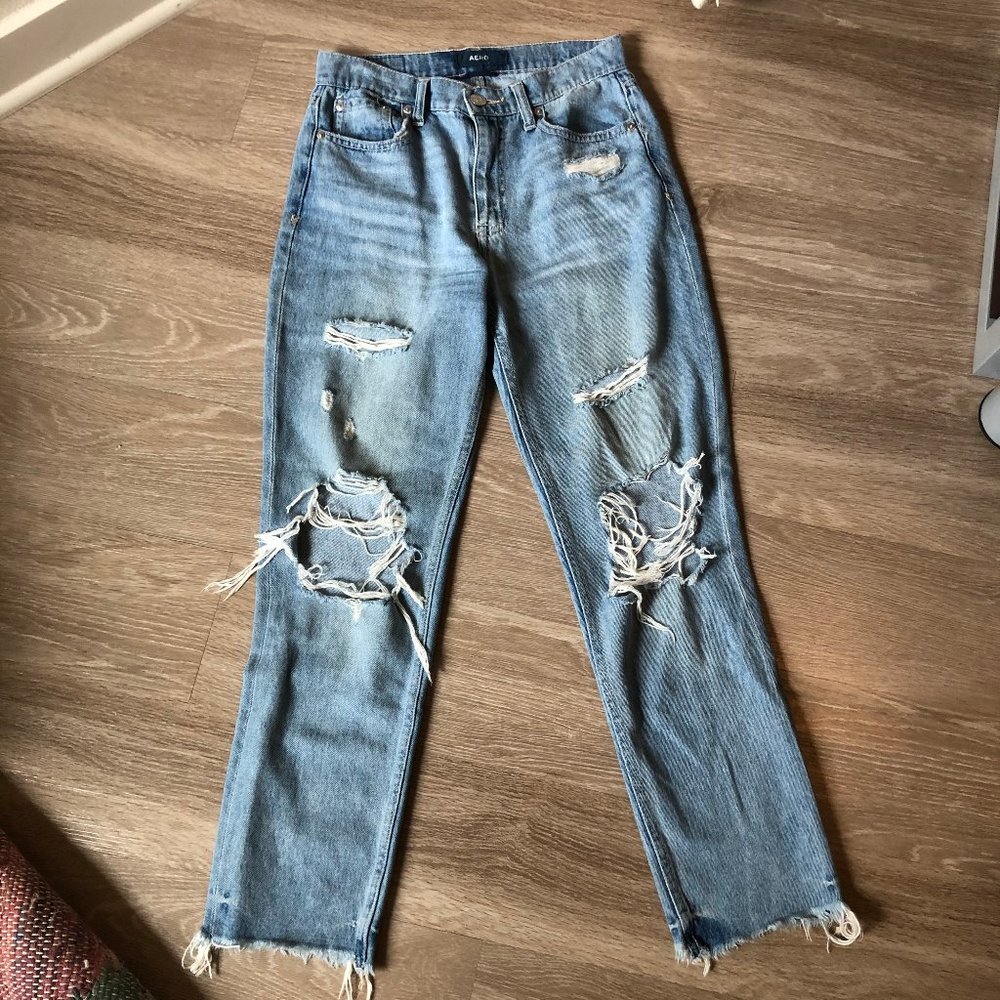 Aero High Waist Mom Jeans